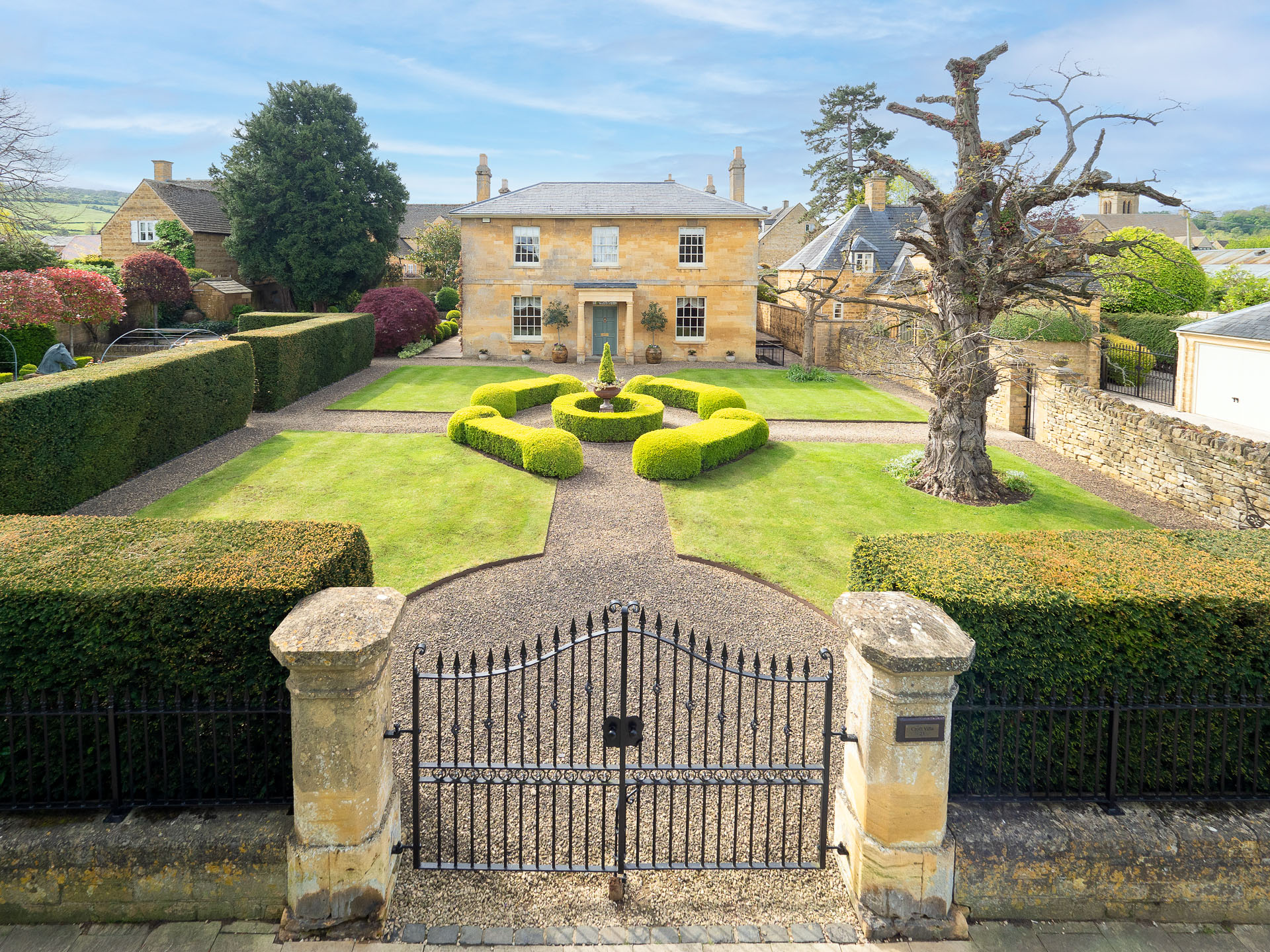 Croft Villa, Broadway HaymanJoyce Broadway Estate Agents