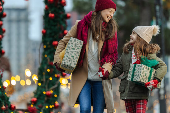 Broadway’s Late Night Shopping – Friday November 28th and Friday December 5th